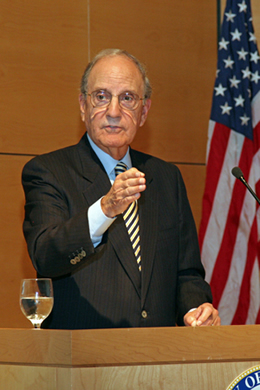 Senator George J. Mitchell speaks at USM on September 23, 2011 at NRCM's Annual Meeting. (photo by Harvey Bell)