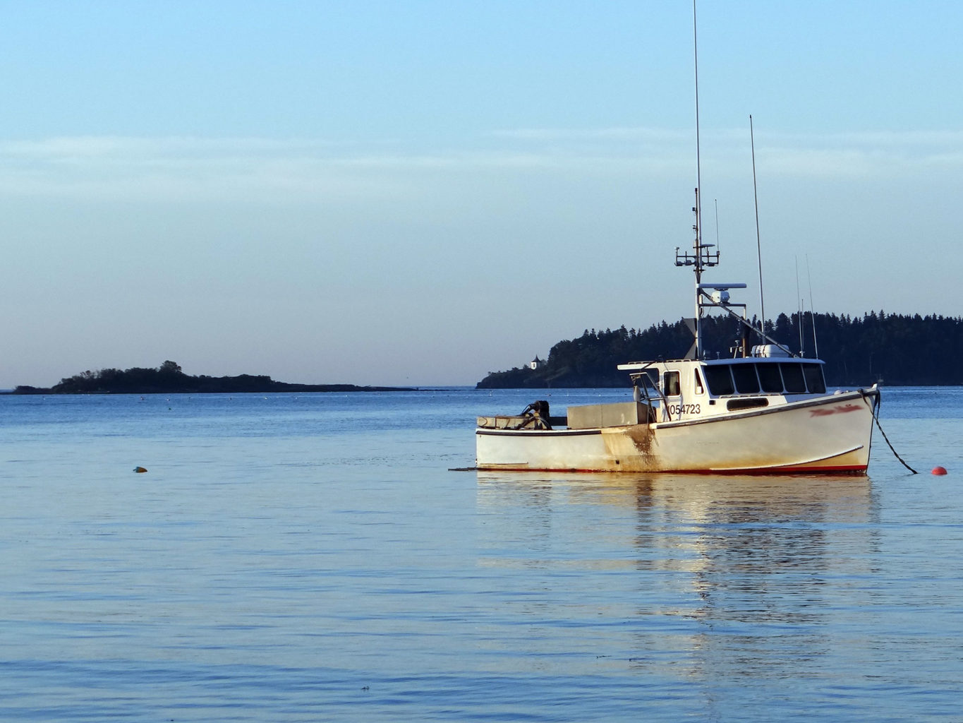 Lobster boat in Potts Harbor