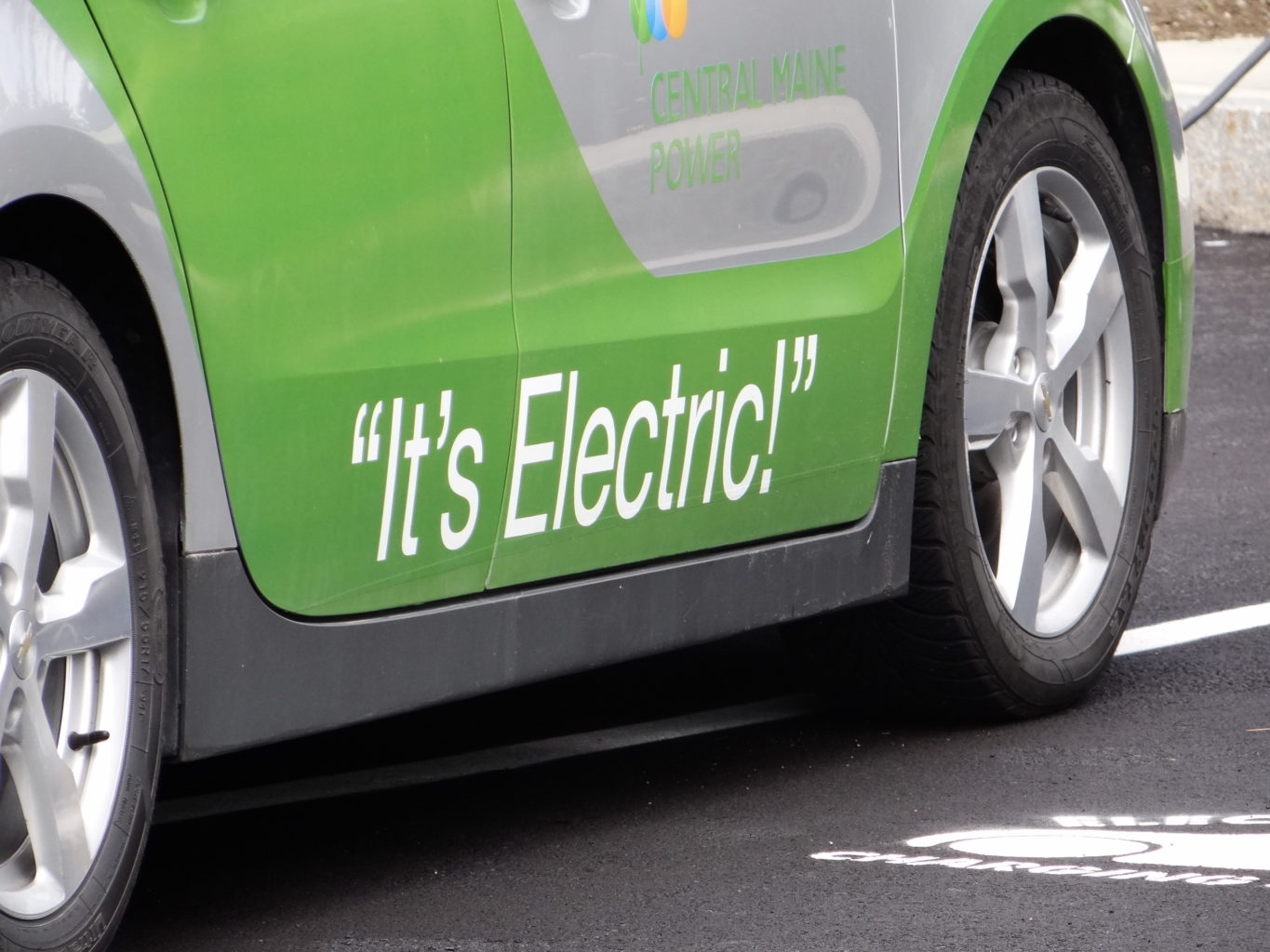 First Survey Ever of Maine Electric Car Owners They Love Their Cars