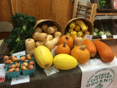 winter market display