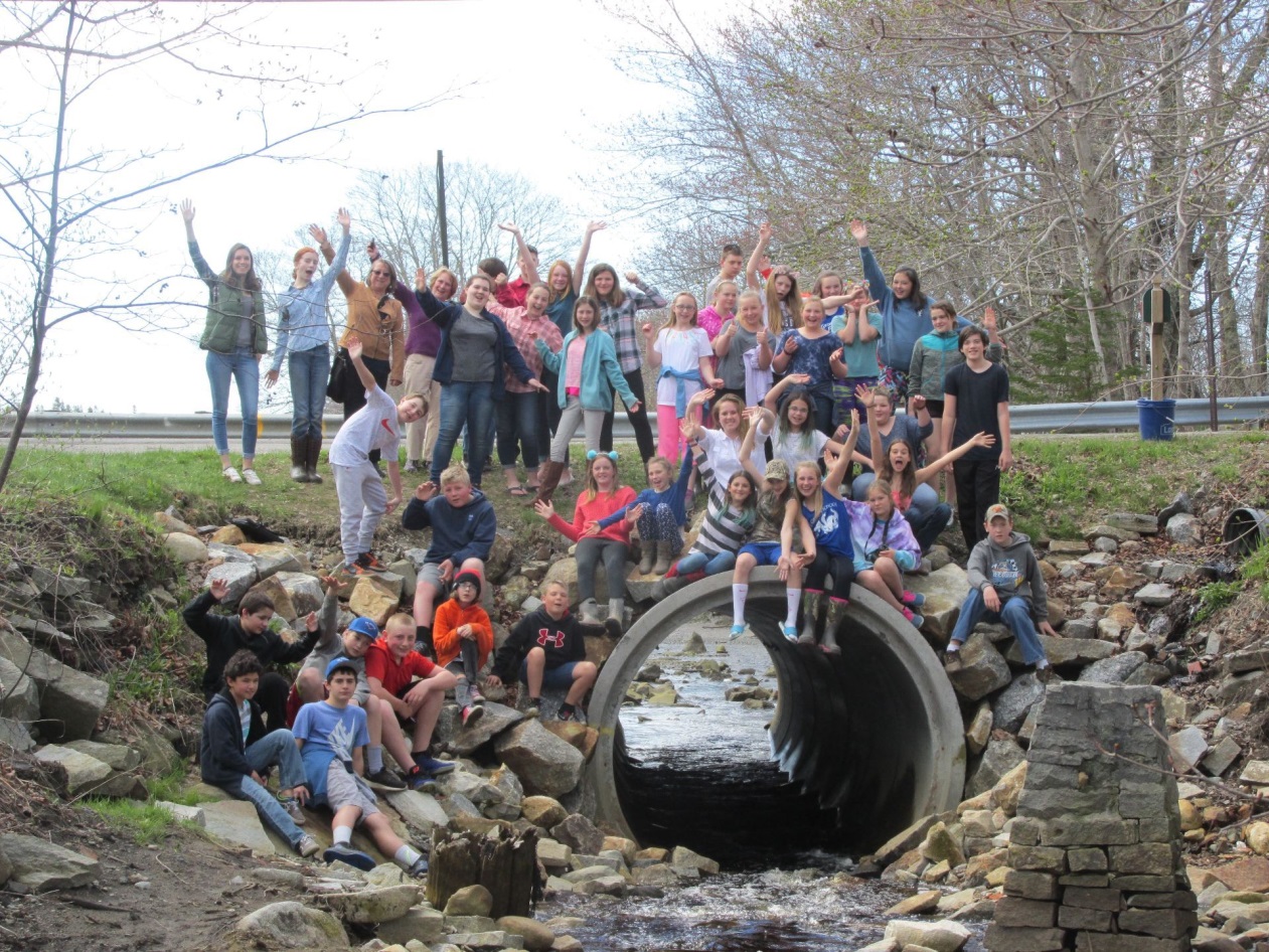 St. George students celebrate returning alewives