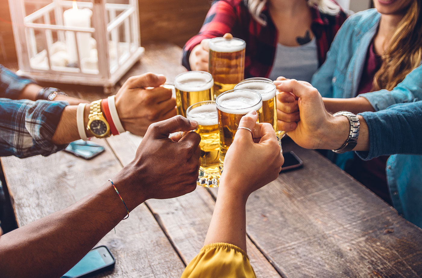 happy hour trivia night