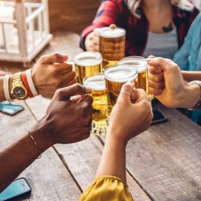 beer-toasting-happy-hour happy hour trivia night